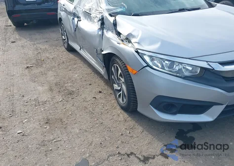 2018 Honda Civic Ex z USA, uszkodzony, nr VIN 2HGFC2F86JH527467